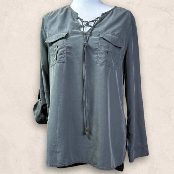 CHICO'S Gray Size 1 (Med) Secretly Smooth Linda Top Lace-Up Long Sleeve Roll Tab - Picture 6 of 7